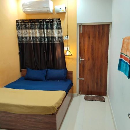 Asshappystayinn Hotel Tiruchirappalli Buitenkant foto