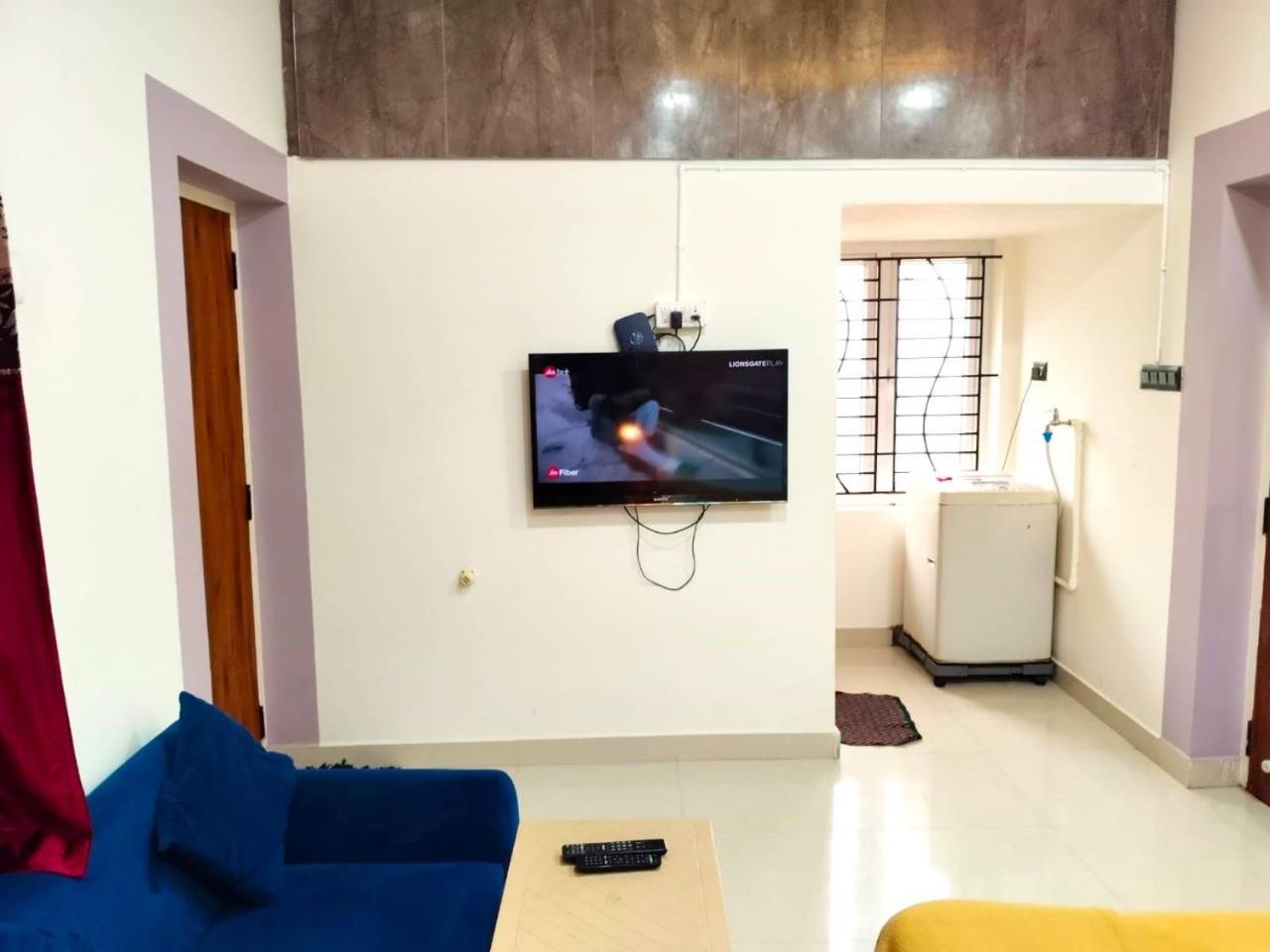 Asshappystayinn Hotel Tiruchirappalli Buitenkant foto