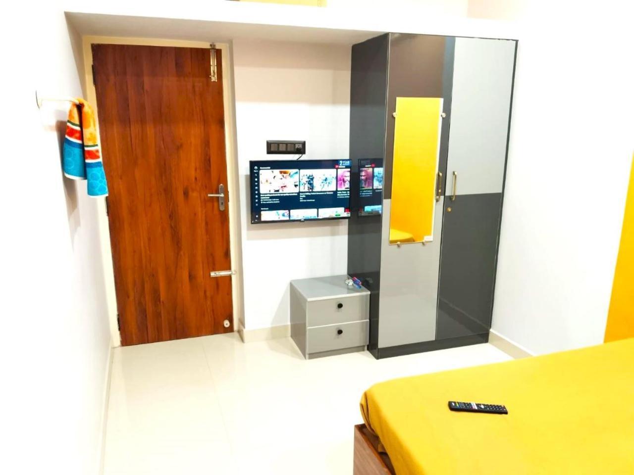 Asshappystayinn Hotel Tiruchirappalli Buitenkant foto